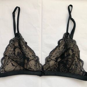 Dita Von TesseElegant Black Lace Bralette Wire Free bra 34/B
